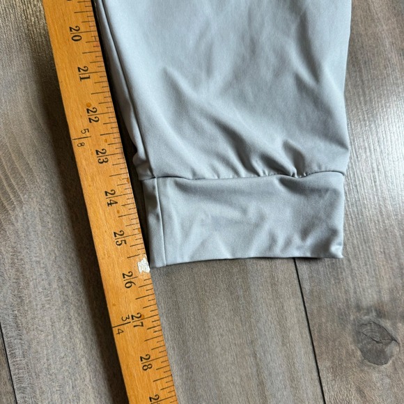 Uniqlo Ultra Stretch Active Jogger Pants Mens Medium Light Gray Slim Fit Yoga O6 - Picture 6 of 7